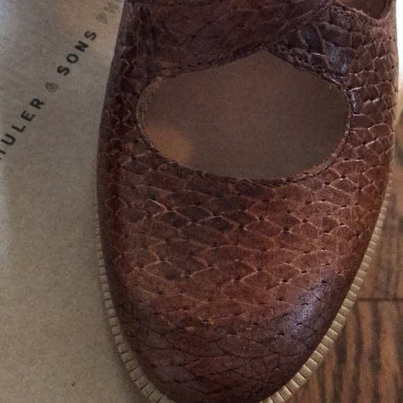 Made in Brazil leather shoe wooden heel. - Picture 2 of 8